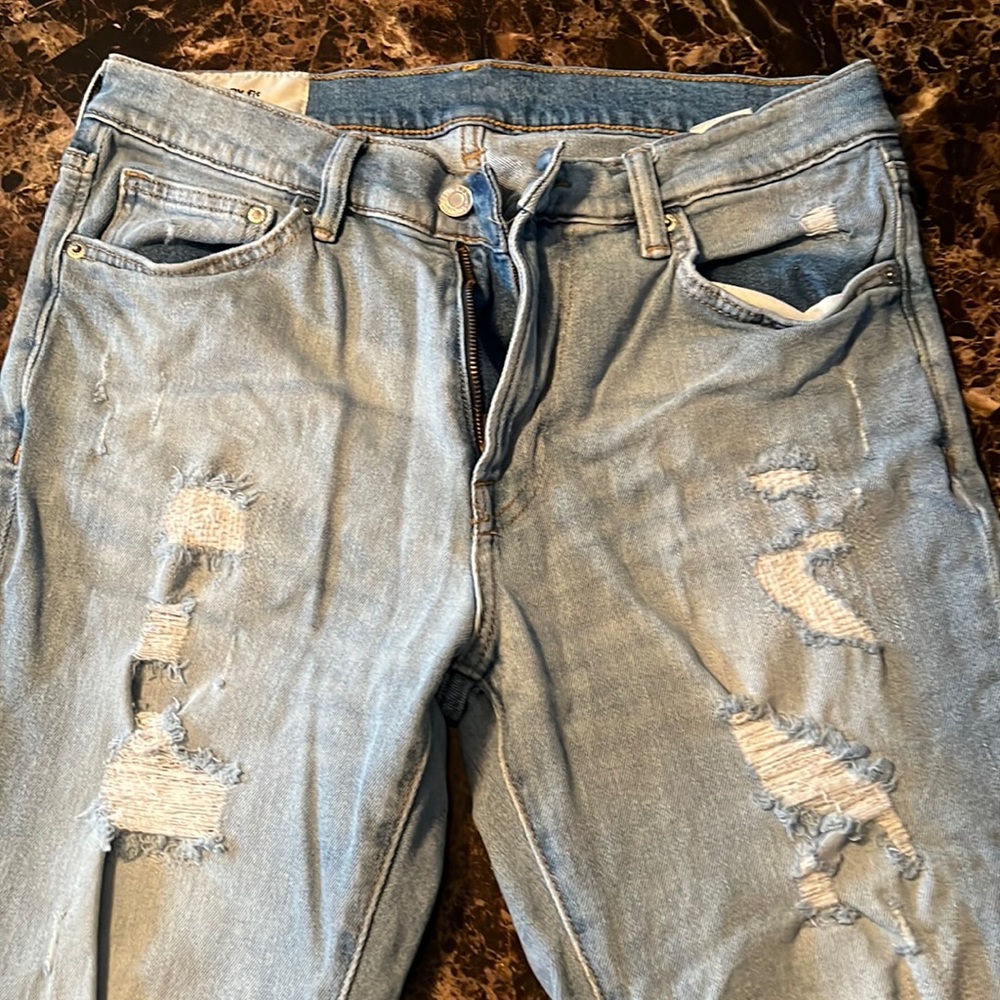 H&M Distressed Skinny Jeans